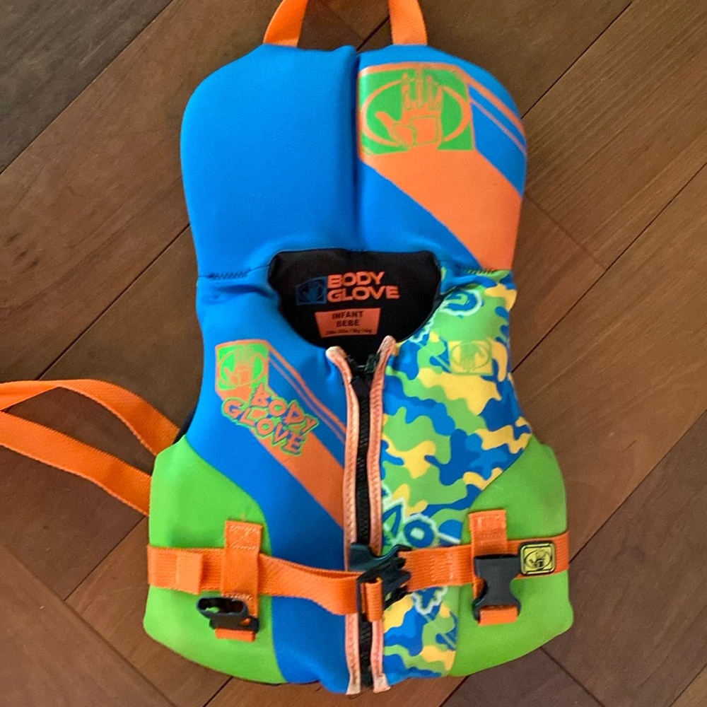 Life jacket Body Glove 20 lbs-30 lbs